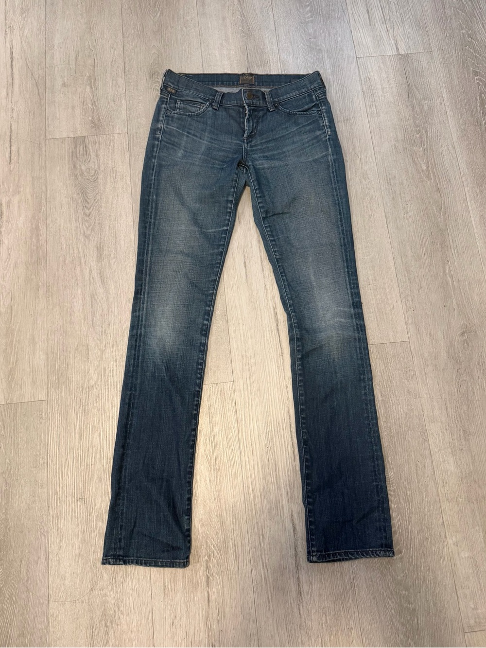 Citizens of humanity low rise straight leg size 26